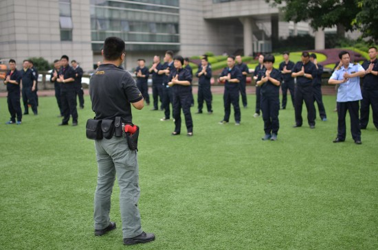 重庆大学保卫处开展反恐防暴实战培训