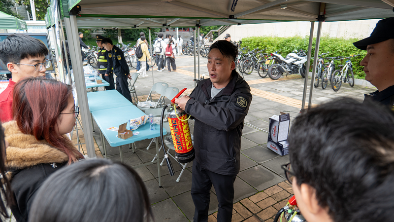 重庆大学开展2025年安全嘉年华活动